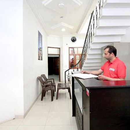 Oyo 8105 Royale Guest House Ludhiana Esterno foto