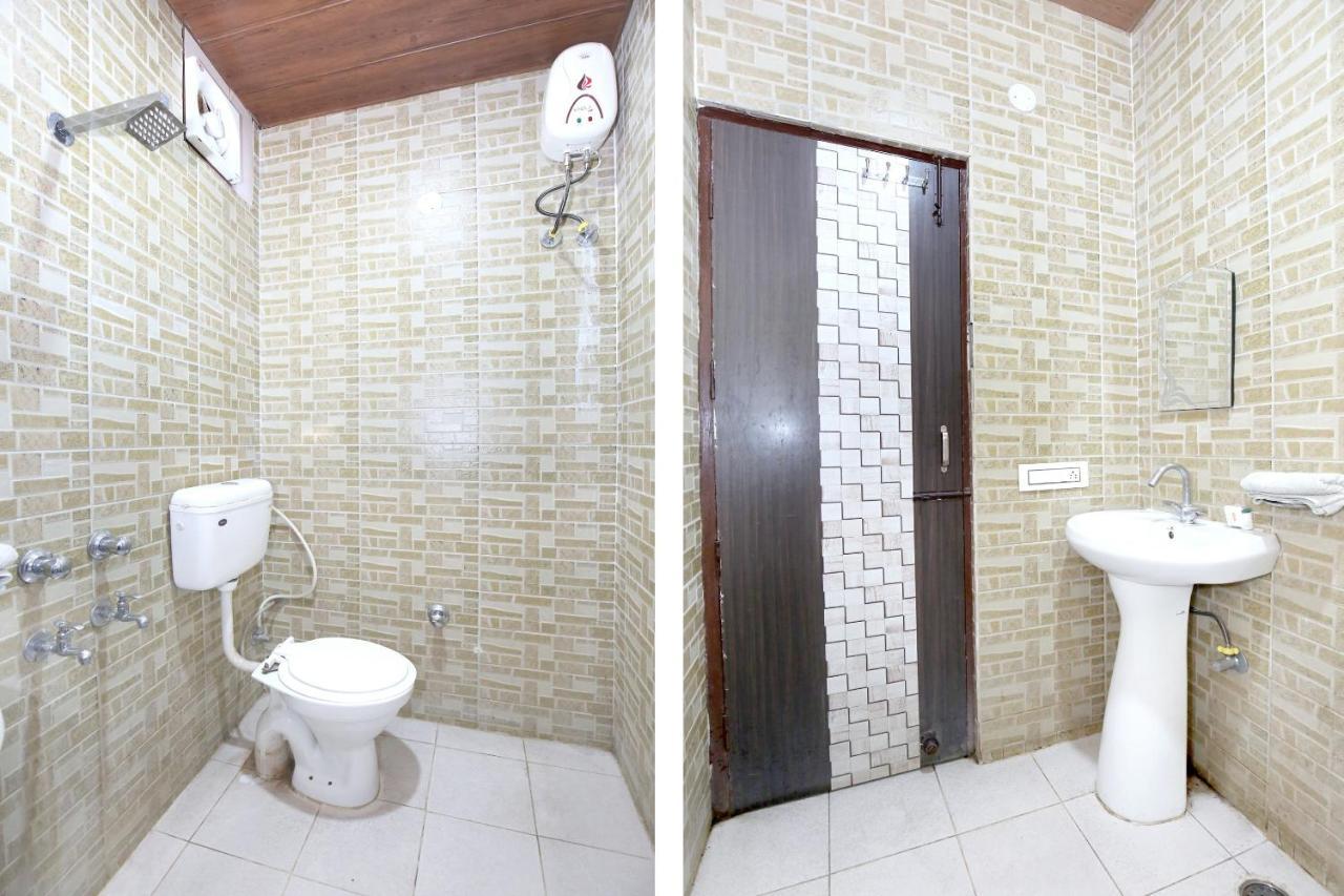 Oyo 8105 Royale Guest House Ludhiana Esterno foto